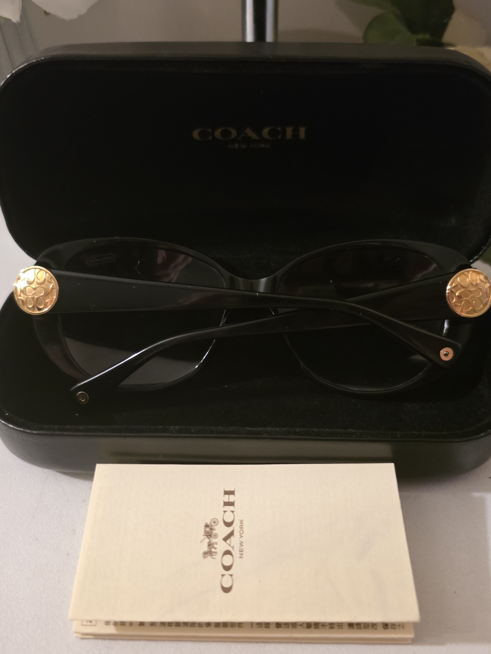 Coach Black Gradient Lens Sunglasses With Case